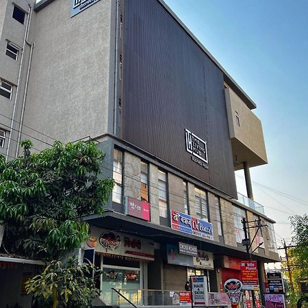 The Living Hub Business Hotel, Kolhapur Extérieur photo