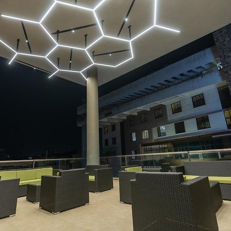 The Living Hub Business Hotel, Kolhapur Extérieur photo