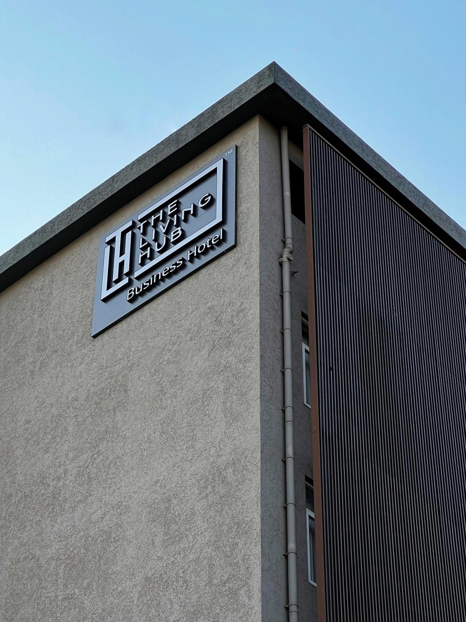 The Living Hub Business Hotel, Kolhapur Extérieur photo