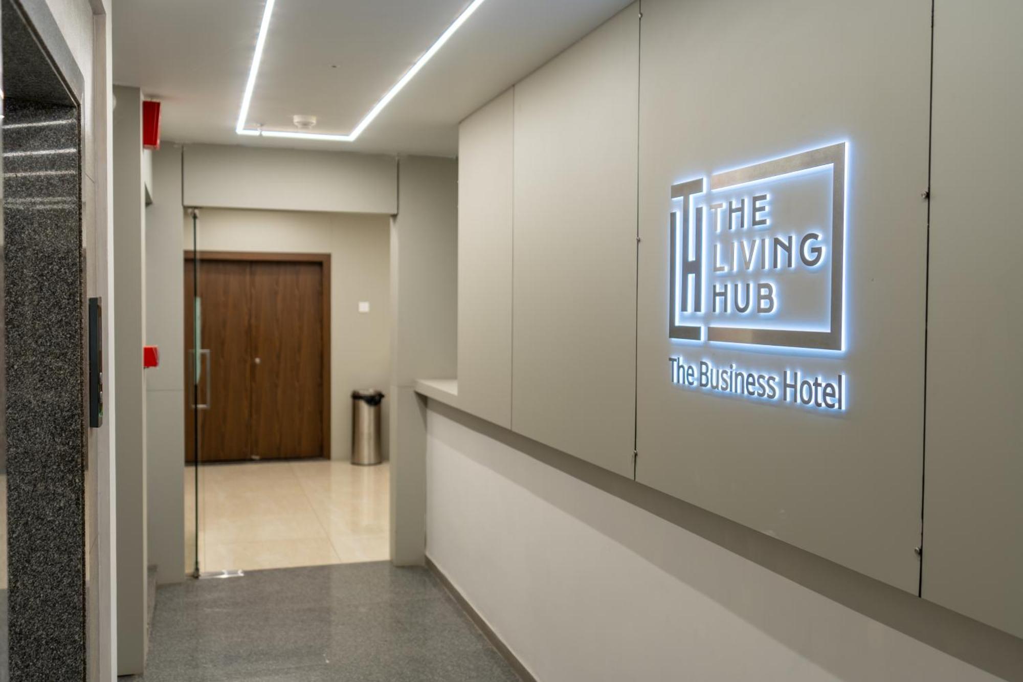 The Living Hub Business Hotel, Kolhapur Extérieur photo