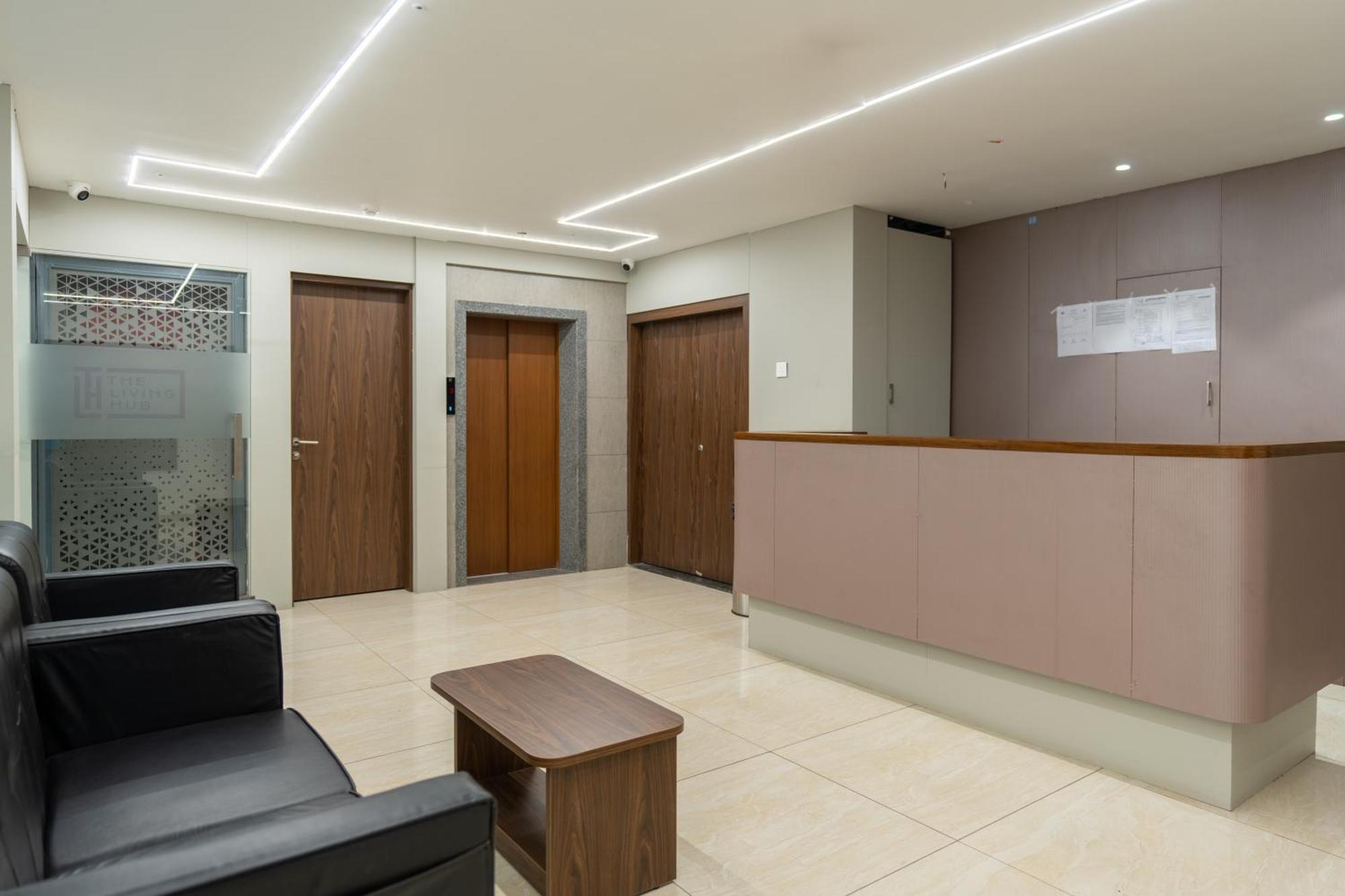 The Living Hub Business Hotel, Kolhapur Extérieur photo